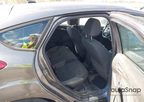 2014 Ford Focus Se z USA, uszkodzony, nr VIN 1FADP3K2XEL203244